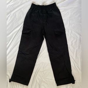 UO black cargo pants size xs